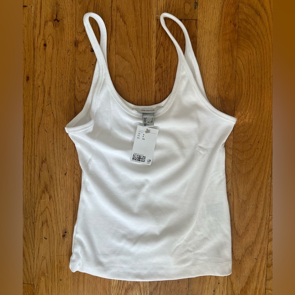 H&M White Ribbed Tank Top (S) - Picture 3 of 3